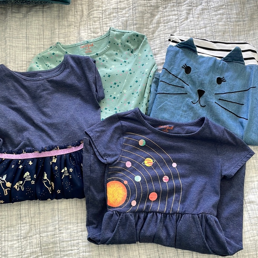 Lot of 4 girls dresses